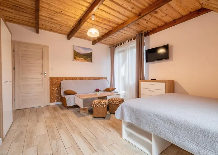 Δωμάτια σε οικογενειακή κατοικία Sara *